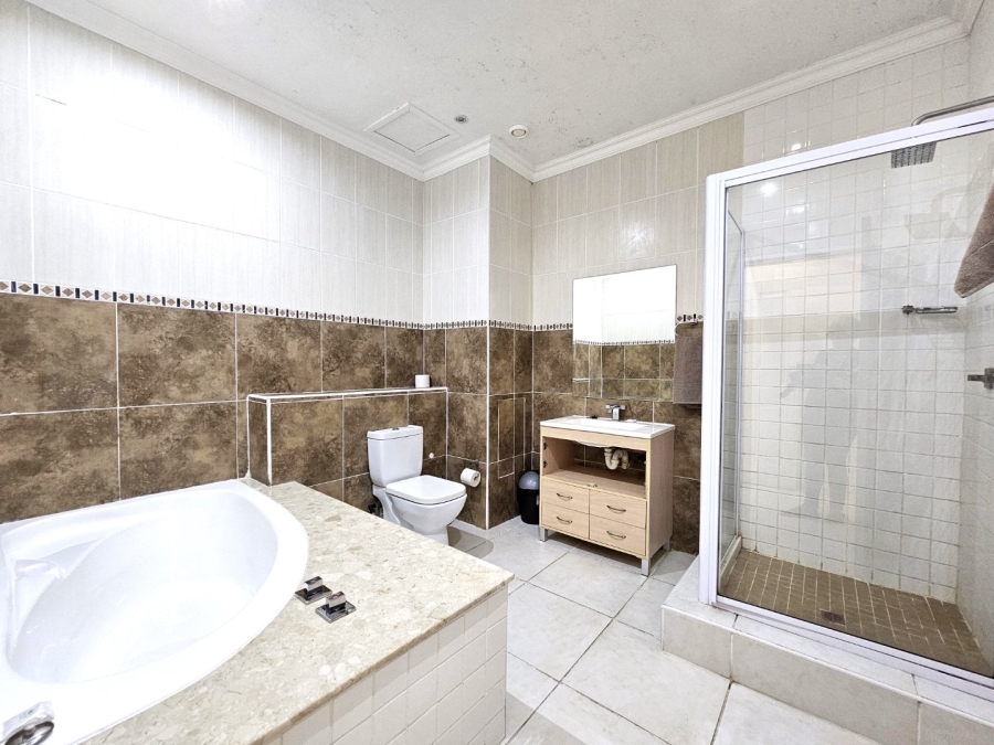 Commercial Property for Sale in Hartenbos Central Western Cape